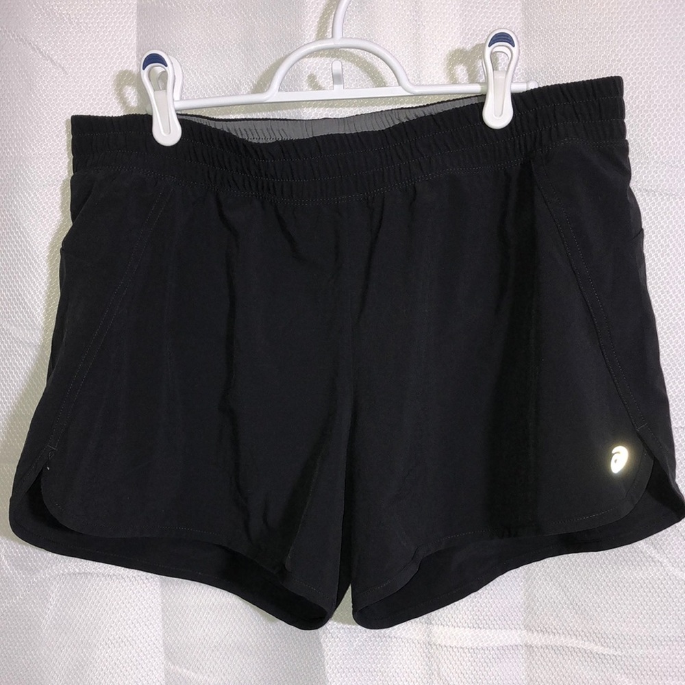 ASICS running shorts size large